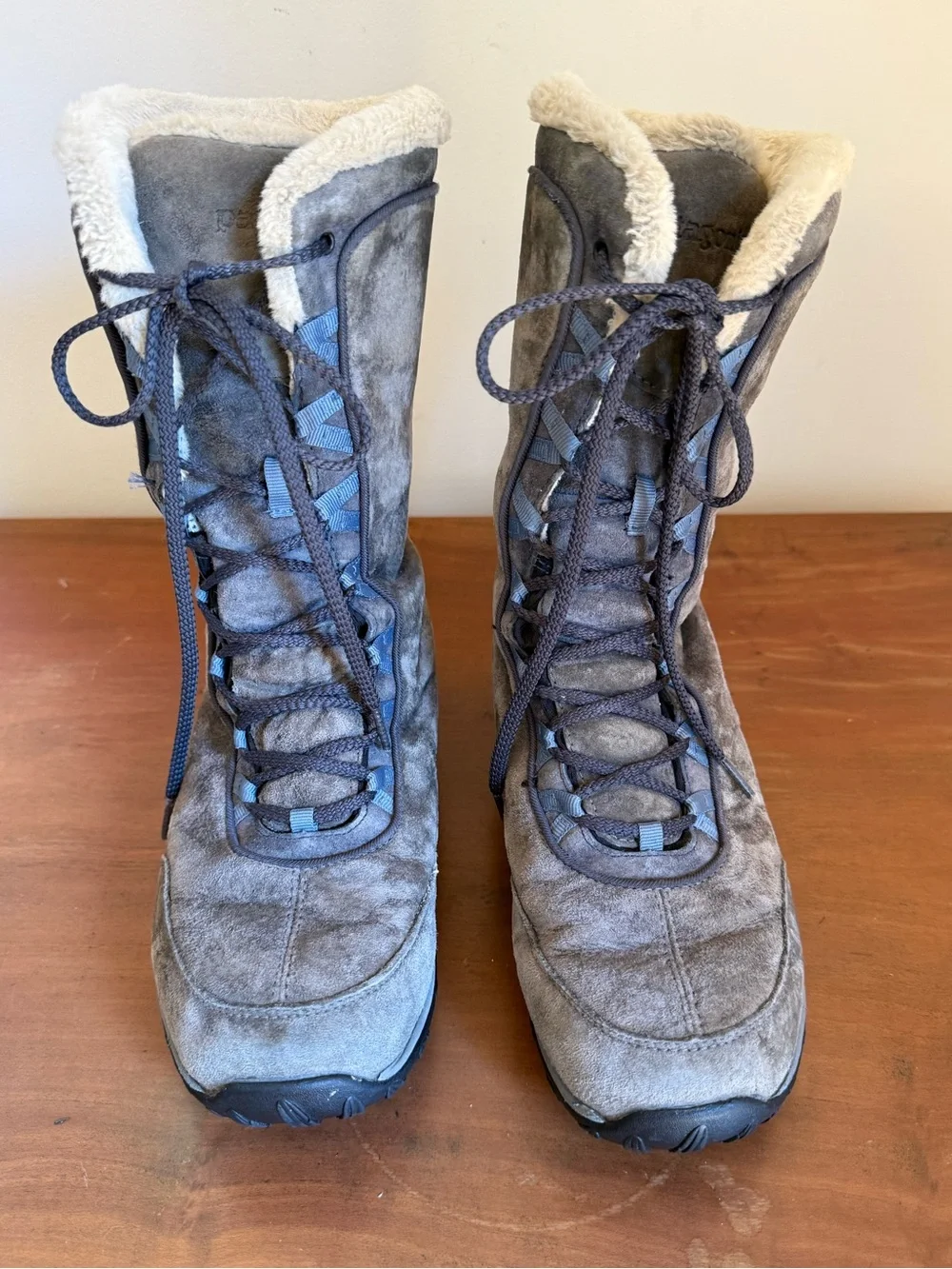 Patagonia Forge Gray Suede Waterproof Lugano Lace Up Winter Tall Boots, size 7.5